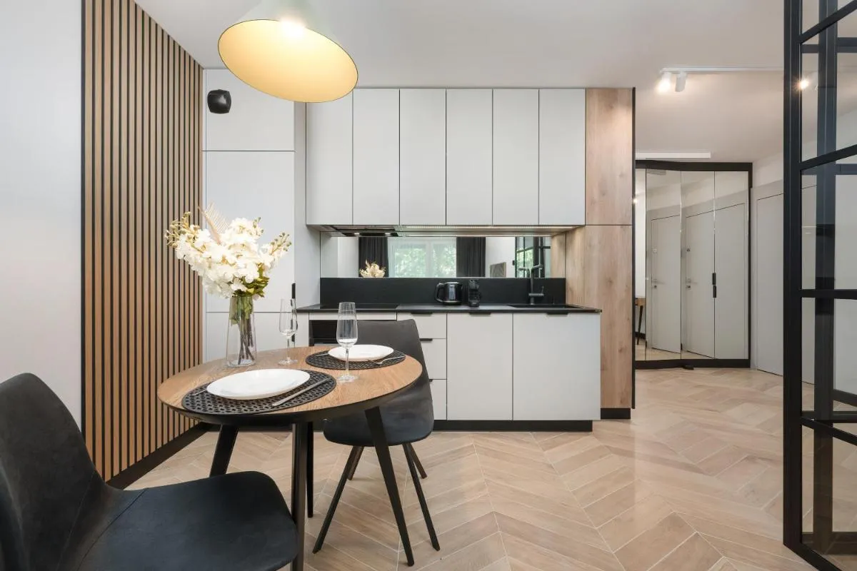 Image 2 of Nowoczesny Apartament z Klimatyzacją i Parkingiem by Renters Prestige