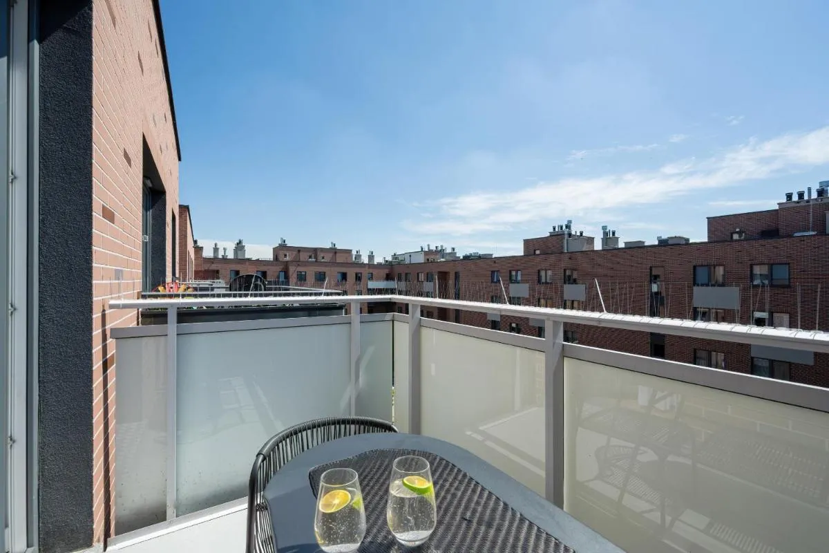 Image 5 of Piękny Apartament Wichrowa – 2 Sypialnie FREE GARAGE Wrocław by Noclegi Renters