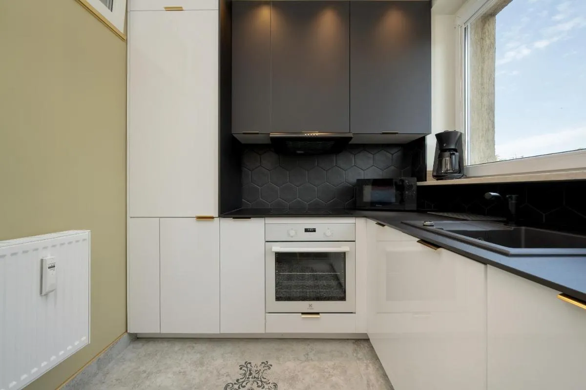 Image 2 of Przestronne Studio Blisko Starego Miasta by Noclegi Renters