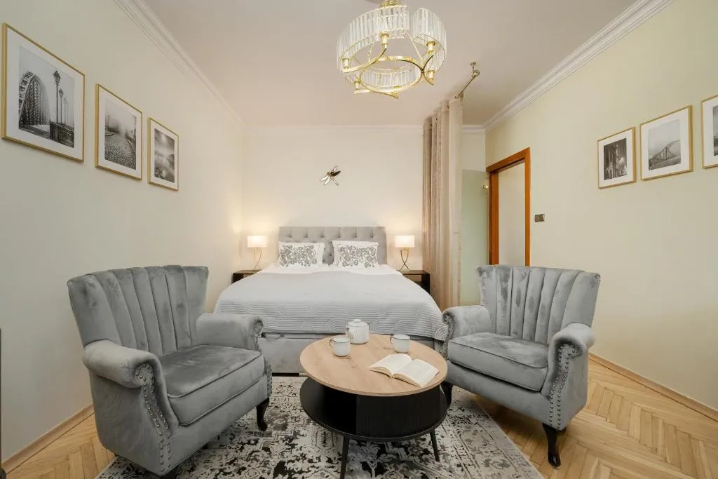 Image of Przestronne Studio Blisko Starego Miasta by Noclegi Renters