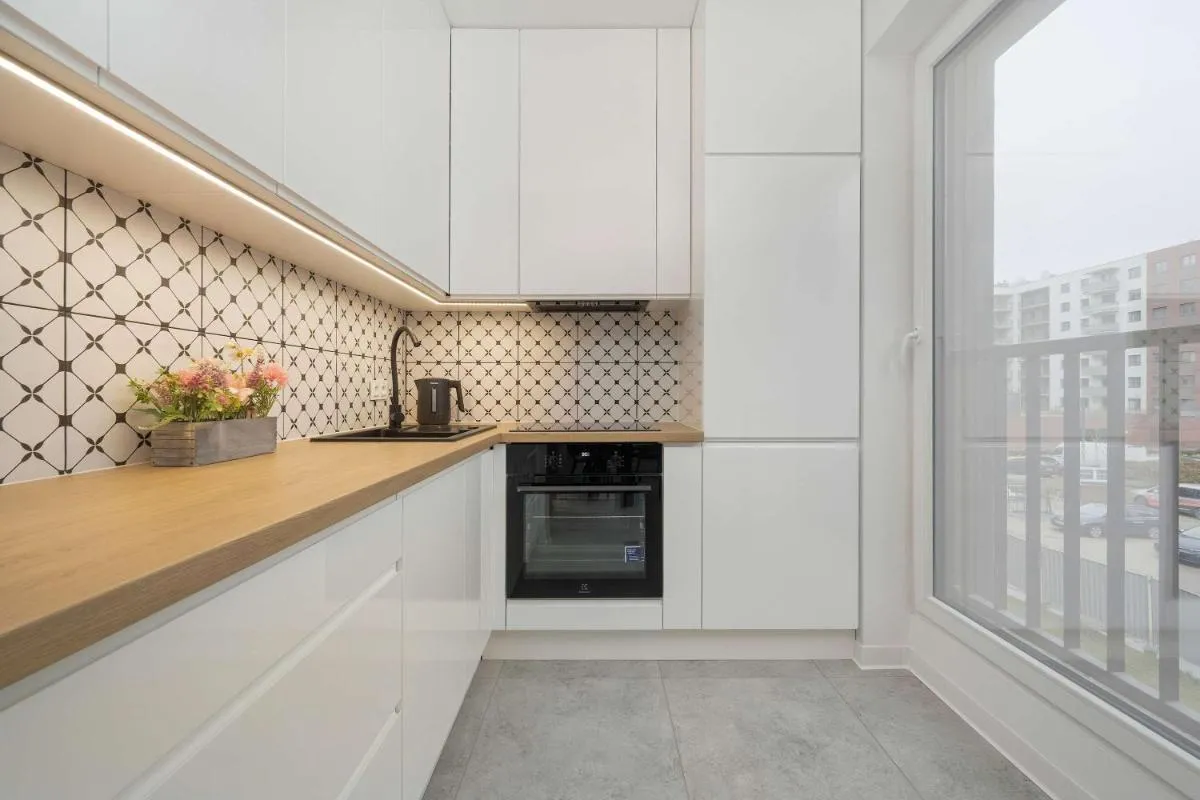 Image 2 of Przytulny Apartament z Tarasem & Balkonem by Noclegi Renters