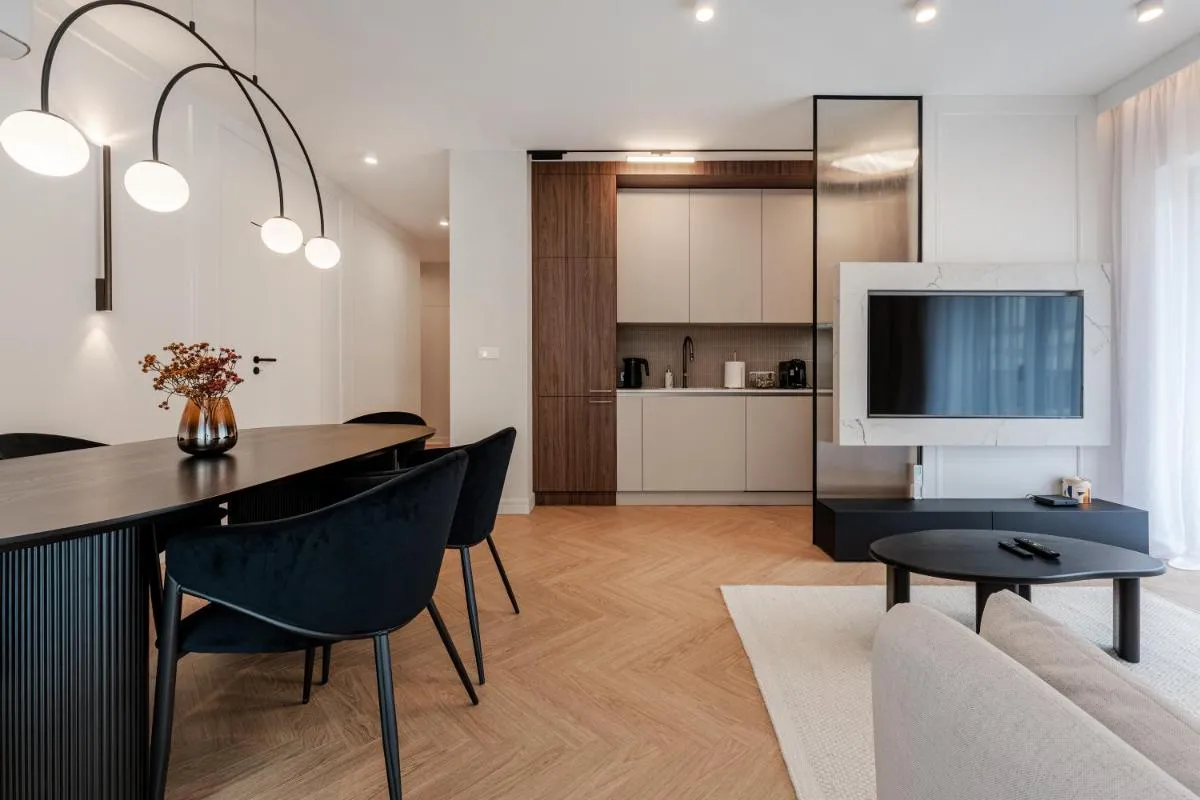 Image 3 of Renoma Old Town Residence