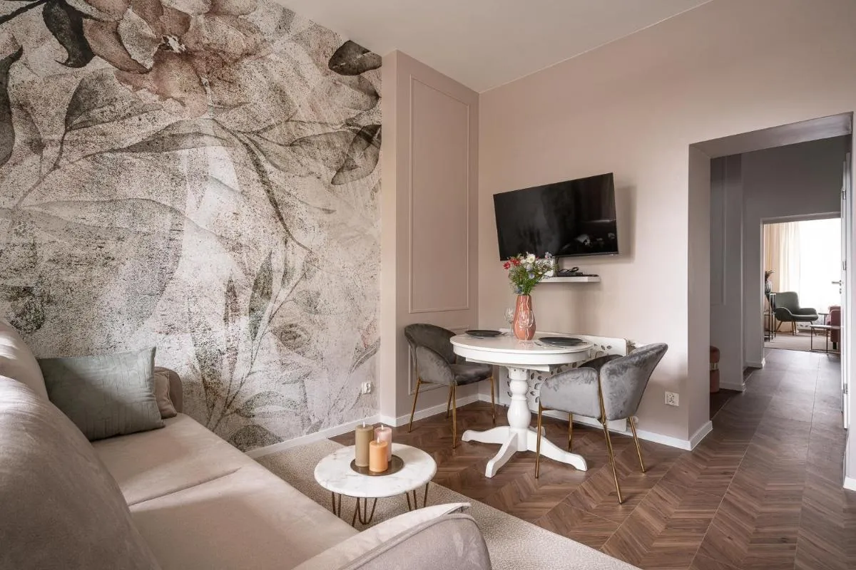 Image 2 of RentPlanet – Apartament Środkowa