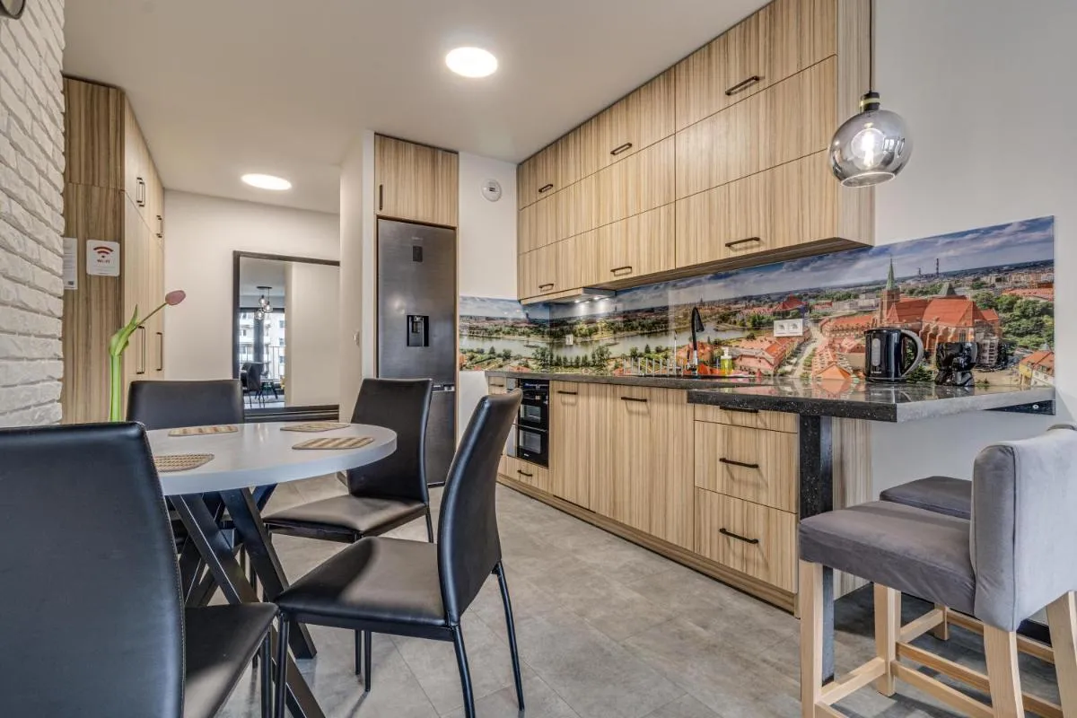 Image 3 of RentPlanet – Apartament Wyszyńskiego