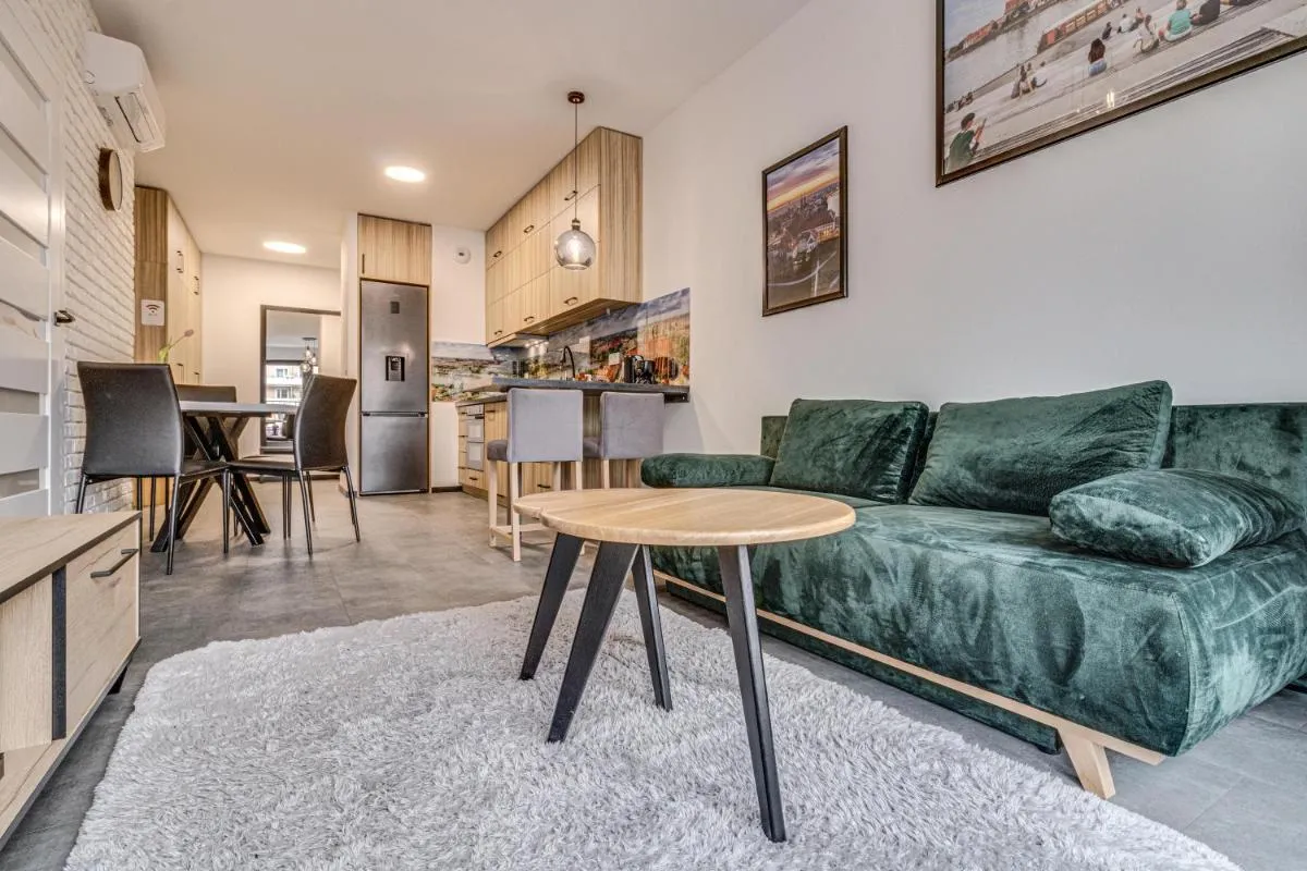Image 1 of RentPlanet – Apartament Wyszyńskiego