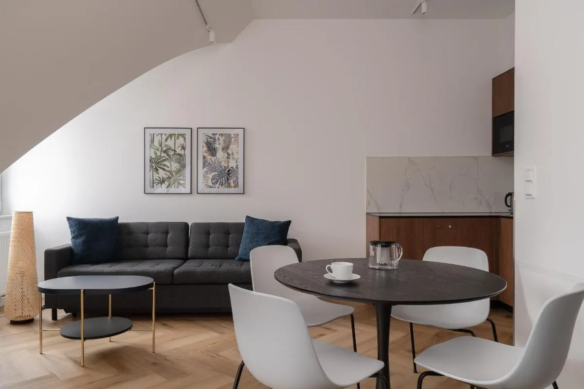 Image 2 of RentPlanet – Apartament przy Ogrodzie Botanicznym