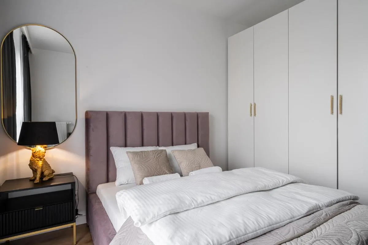 Image 2 of RentPlanet – Legnicka Residence