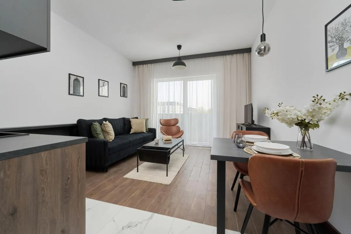 Image 2 of Rent like home – Spacious Studio with Balcony Słonimskiego 2