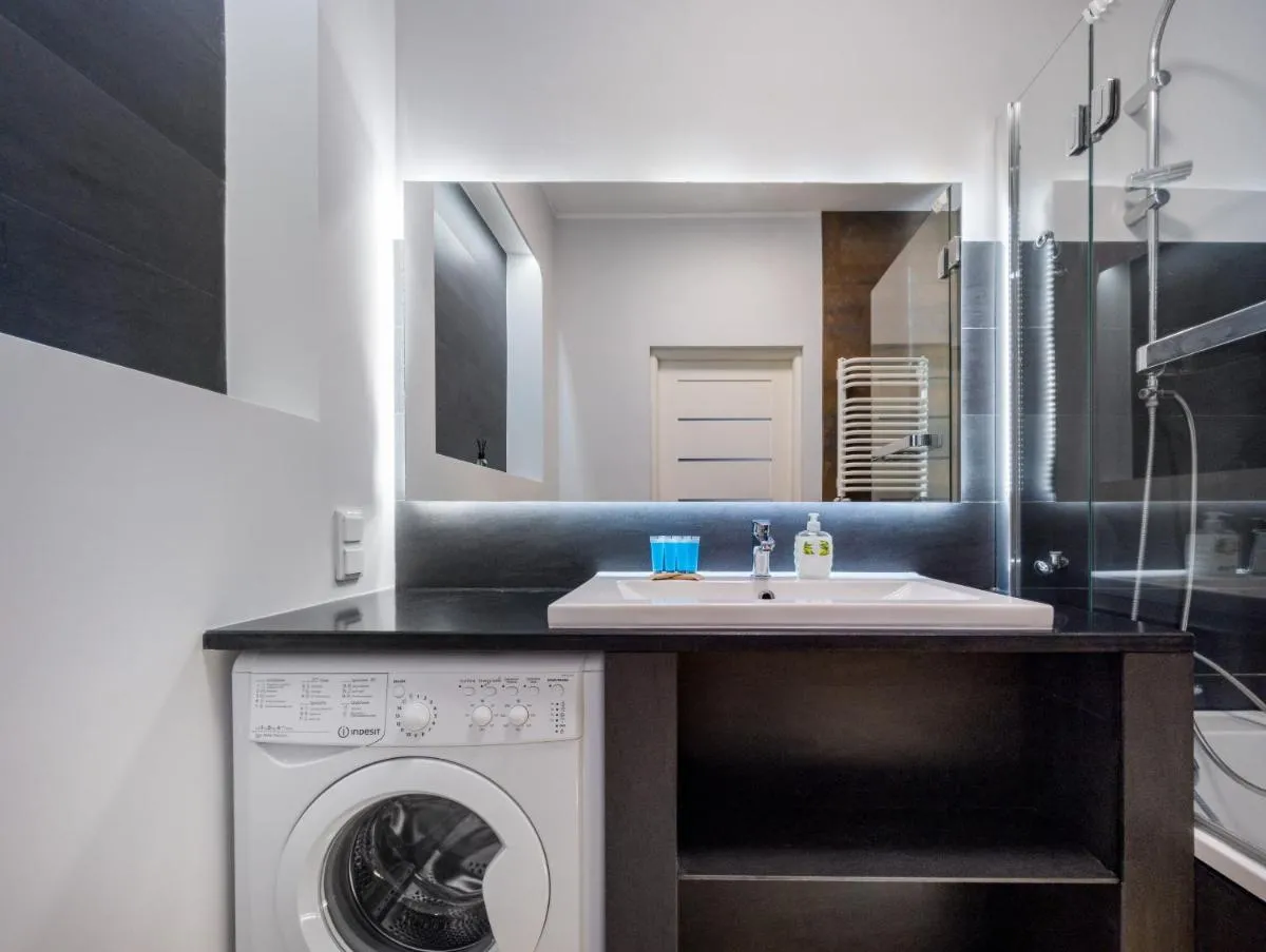 Image 2 of Riverside Harmony Chic Apartment
