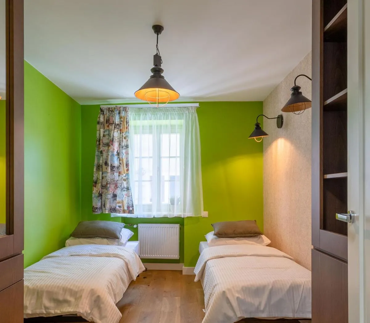 Image 1 of Route 66 Apartment Old Town – ProperUNIT