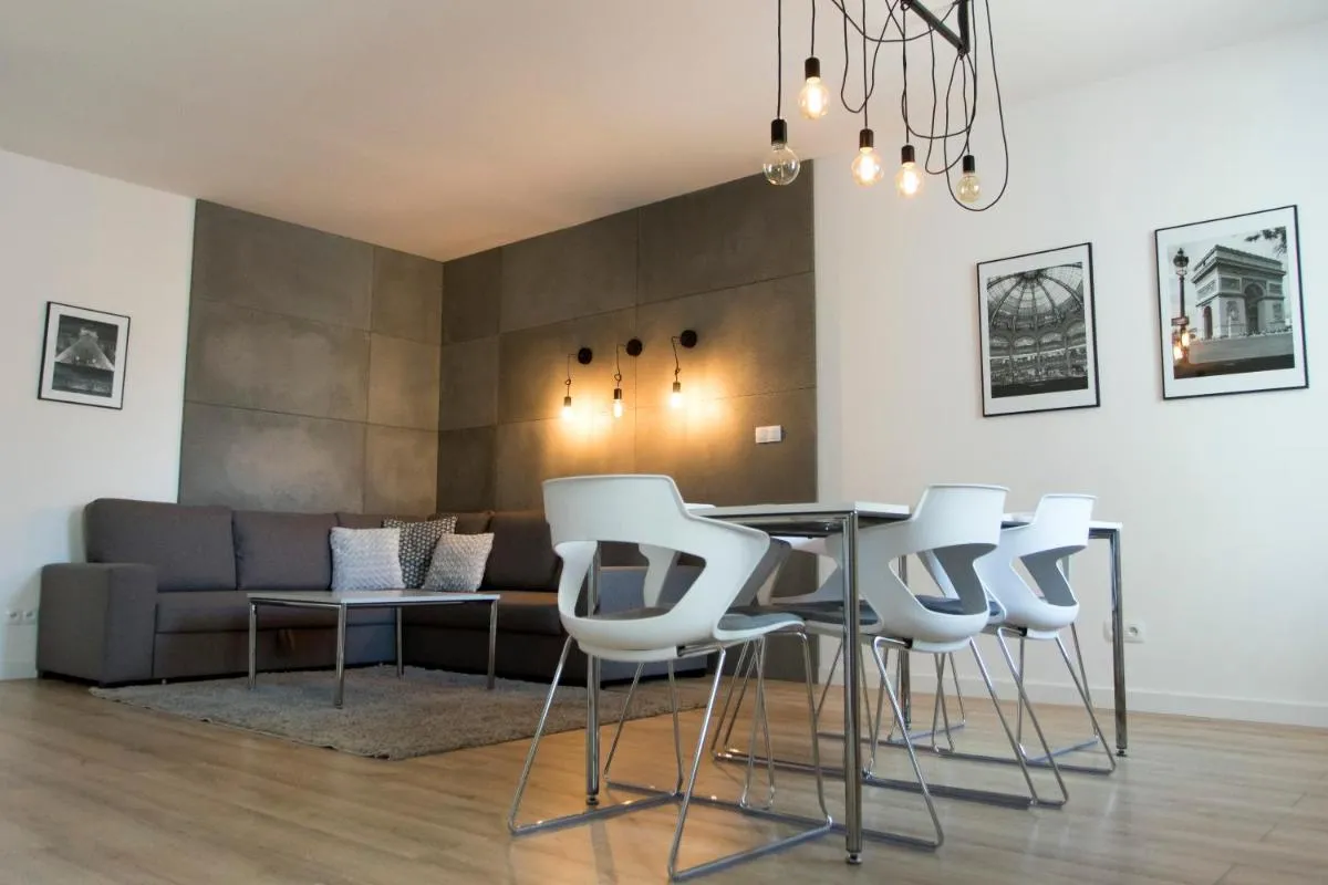 Image 3 of Silver Apartments