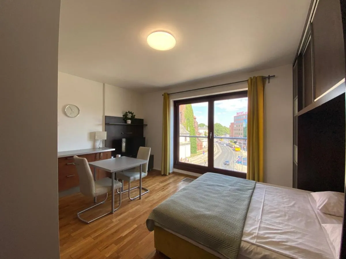 Image 1 of Silver Apartments