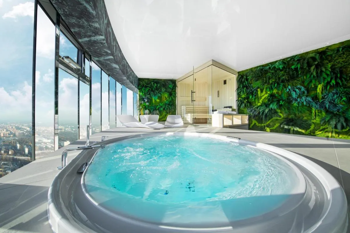 Image 3 of Sky Tower – 48 Piętro Penthousy z Prywatna SPA – ADULT ONLY