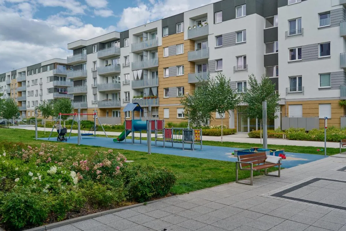 Image 5 of Spacious Apartment suitable for Remote Work with Balcony & Parking by Noclegi Renters