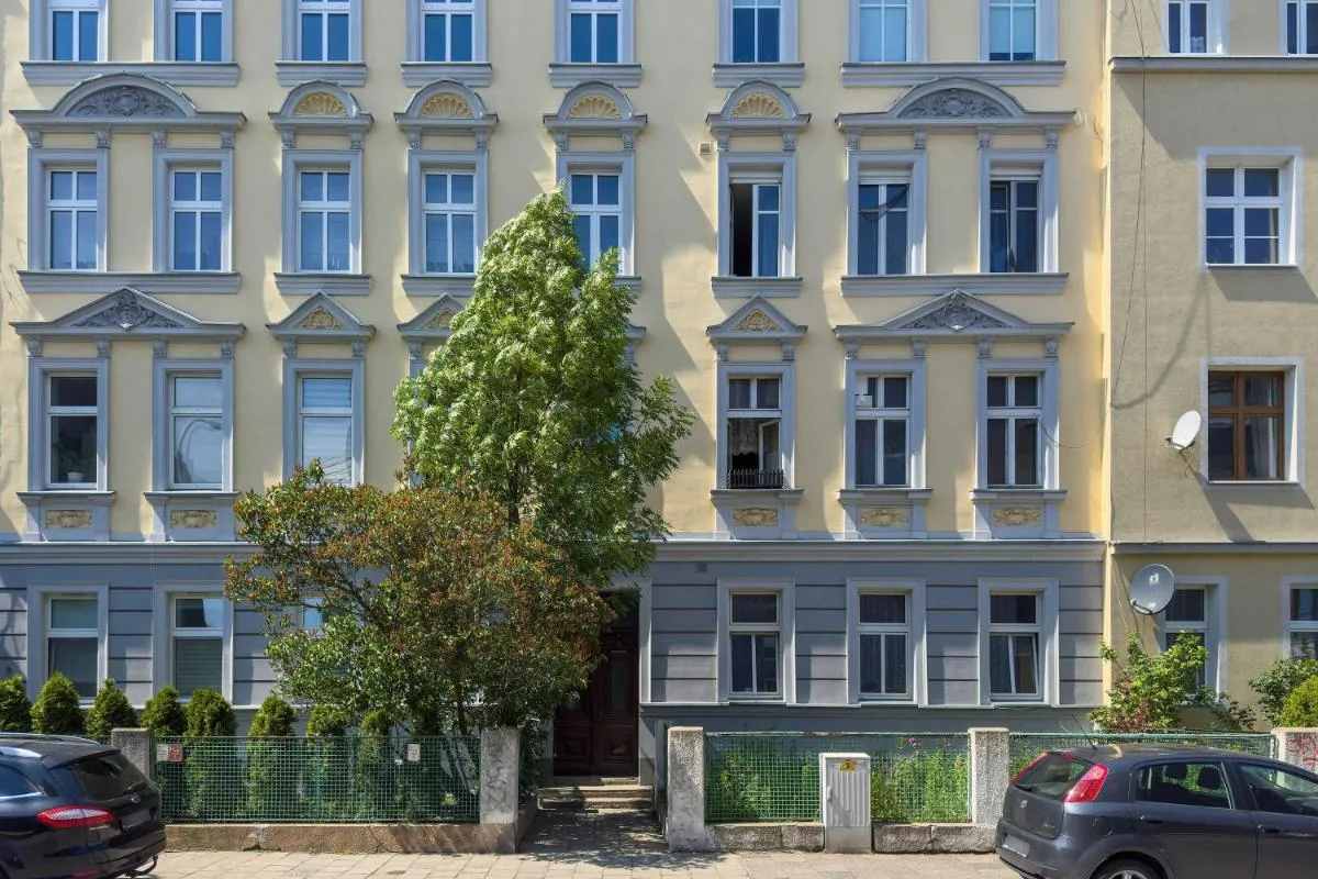 Image 4 of Spacious Apartment with WiFi & Smart TV Remote Working by Noclegi Renters