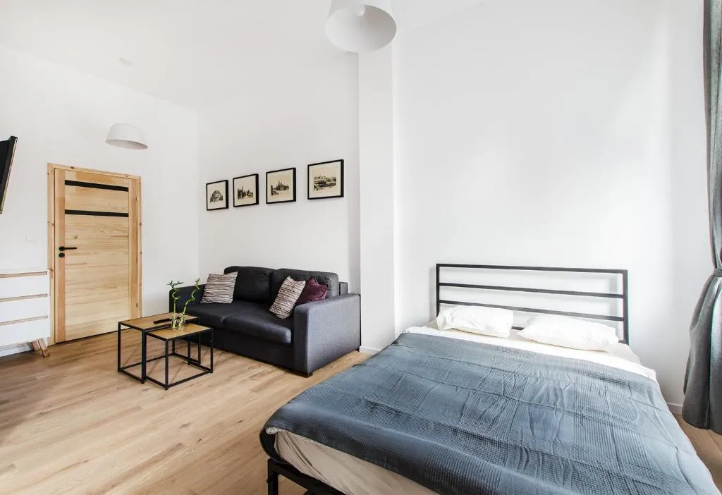 Image of Sunstone Apartment in a beautiful townhouse in the CENTER