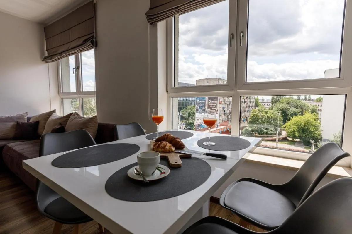 Image 3 of Urban Chic – Great Location – 2 Bedrooms& Legnicka