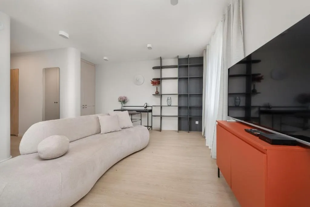 Image of Wrocław nad Brzegiem Rzeki 2 Sypialnie Parking by Renters Prestige