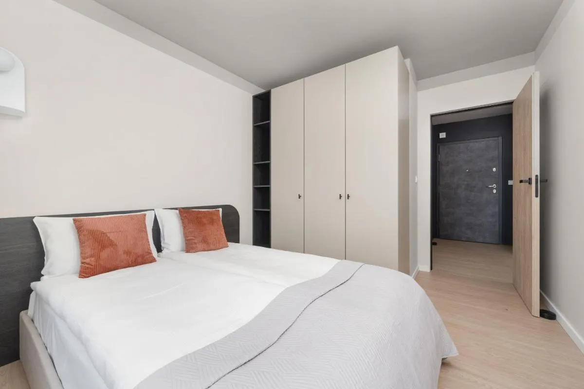 Image 1 of Wrocław nad Brzegiem Rzeki 2 Sypialnie Parking by Renters Prestige