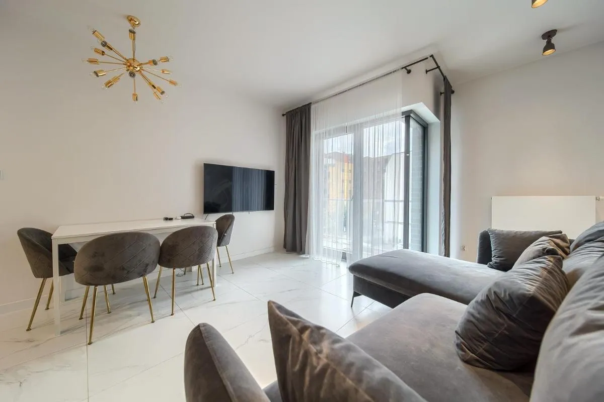 Image 4 of Zyndrama City Centre Deluxe Apartment