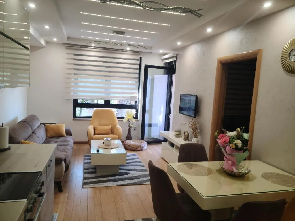 Image 1 of Apartman Prica 16