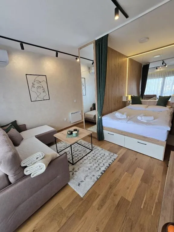 Apartmani Balkan Square