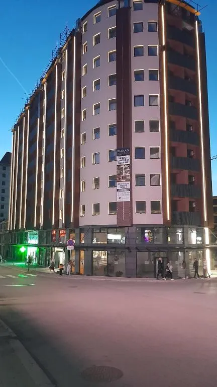Balkan Square 55