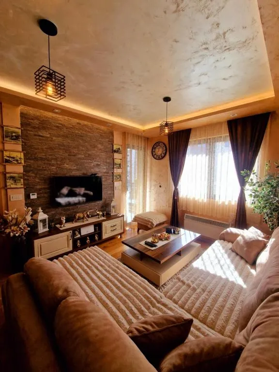 Image 1 of Desetka10 Zlatibor