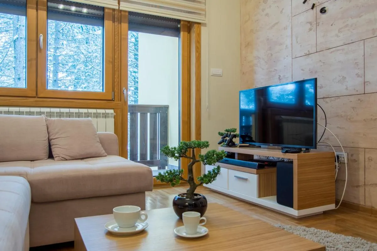 Photo 5 of Diamond Apartments