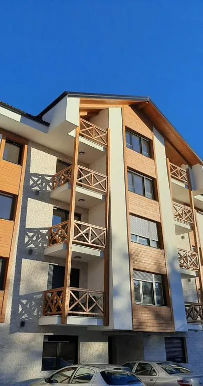 Felix Apartmani 6