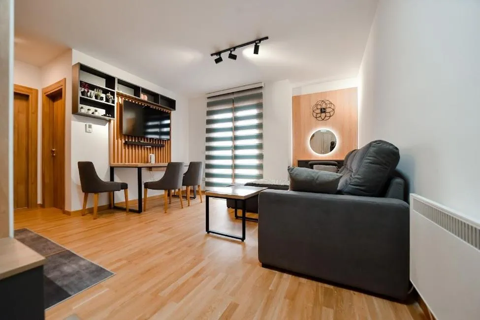 Image 1 of Gorski Elegance 1