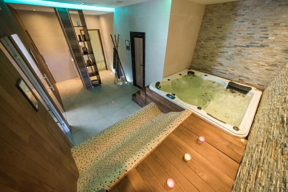 Photo 3 of Hotel Mons