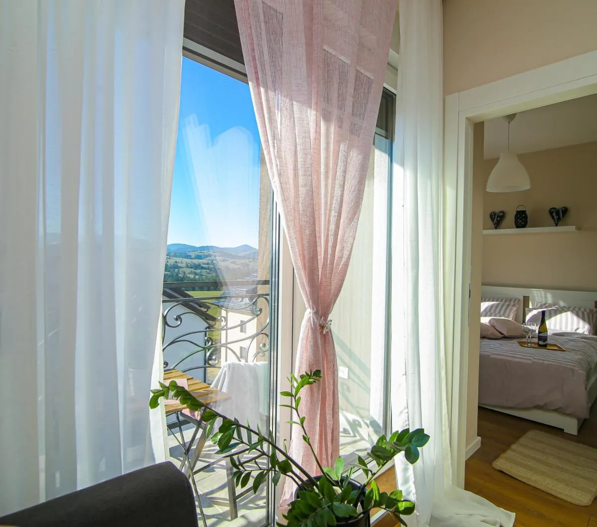 Photo 2 of Narcis 17 – novonamesteni apartman sa prelepim pogledom na Tornik