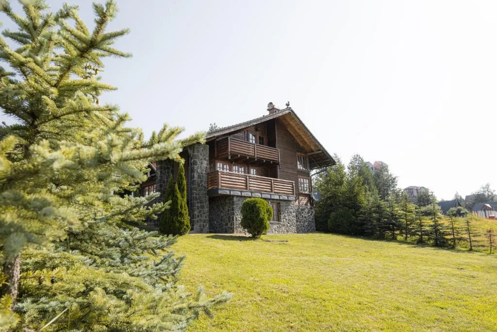 Image 1 of Pine Valley House