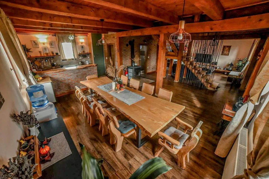 Image 1 of Rustic dream MIA