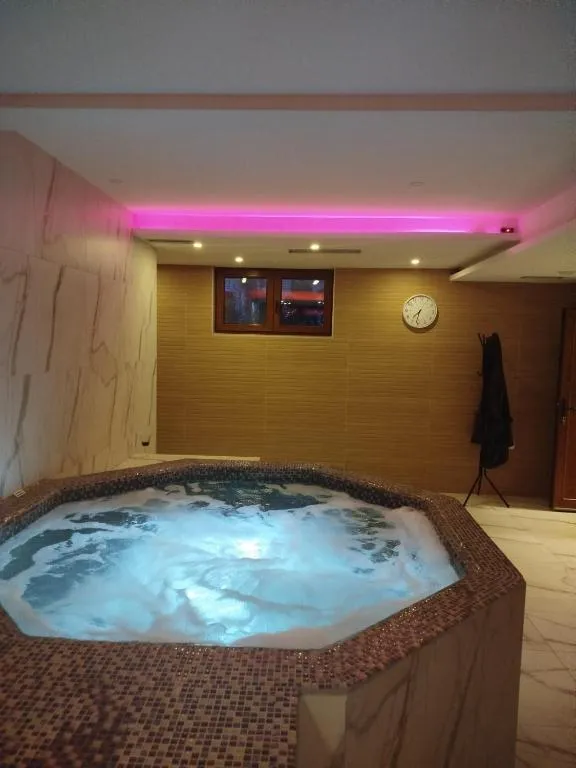 Image 1 of STUDIO 33 Luxury&Spa