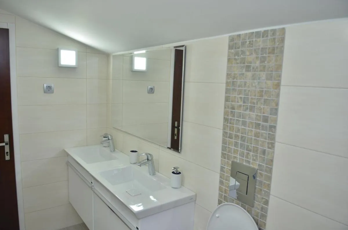 Photo 3 of Villa San