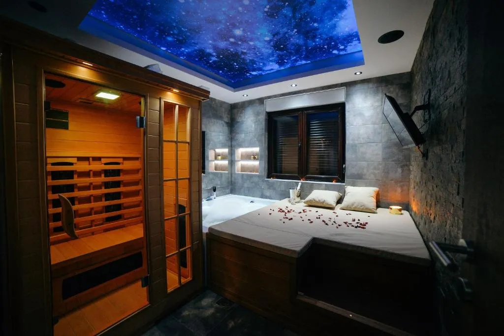 Image 1 of You & Me spa apartment