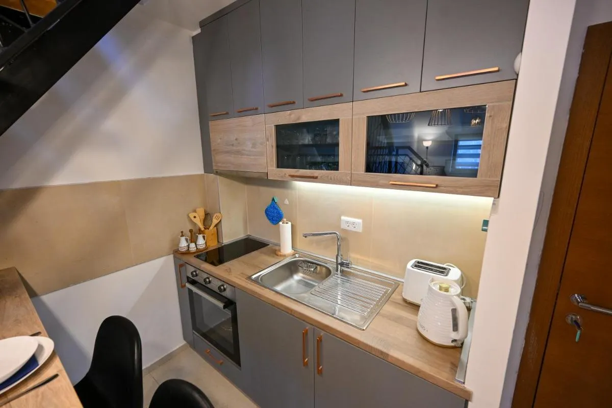 Photo 5 of the Loft